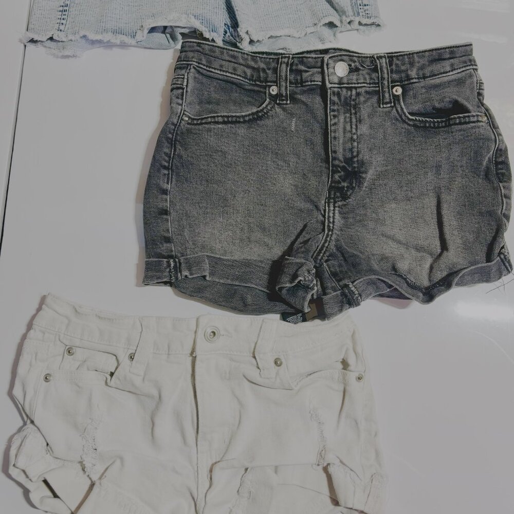 Girls Size 10/12 Jean and cloth shorts, 2 skirts, Brands include Vevet,Evise